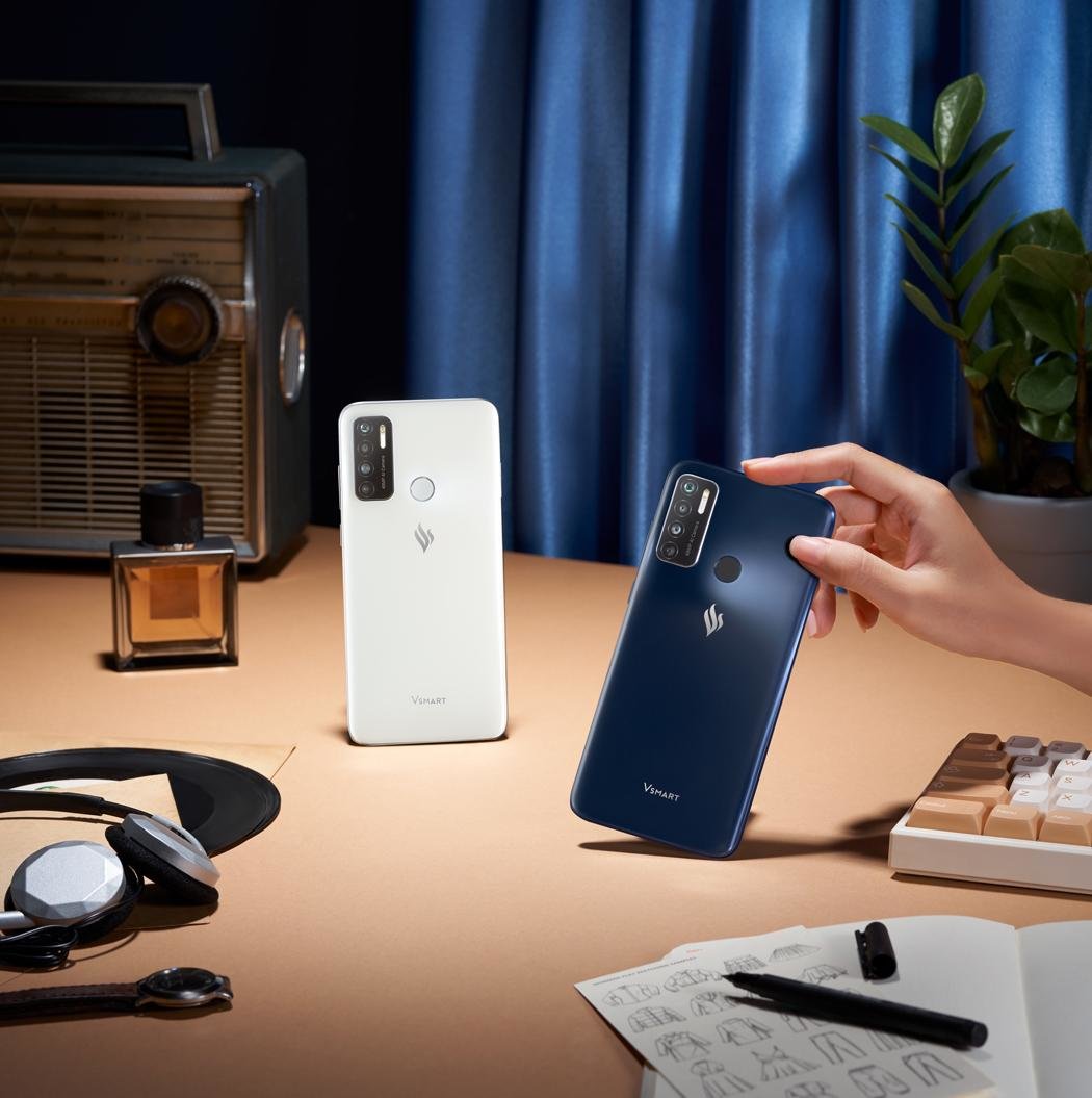 Ra mắt dòng điện thoại thông minh Vsmart Live 4